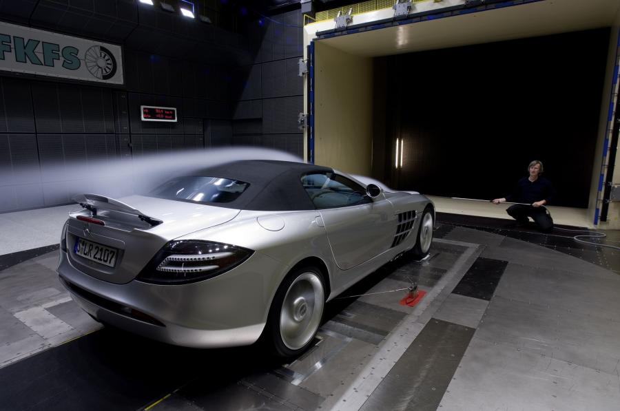 Детали создания Mercedes-Benz SLR McLaren Roadster (R199) 2007 года  (WW) (фото 32 из 156)